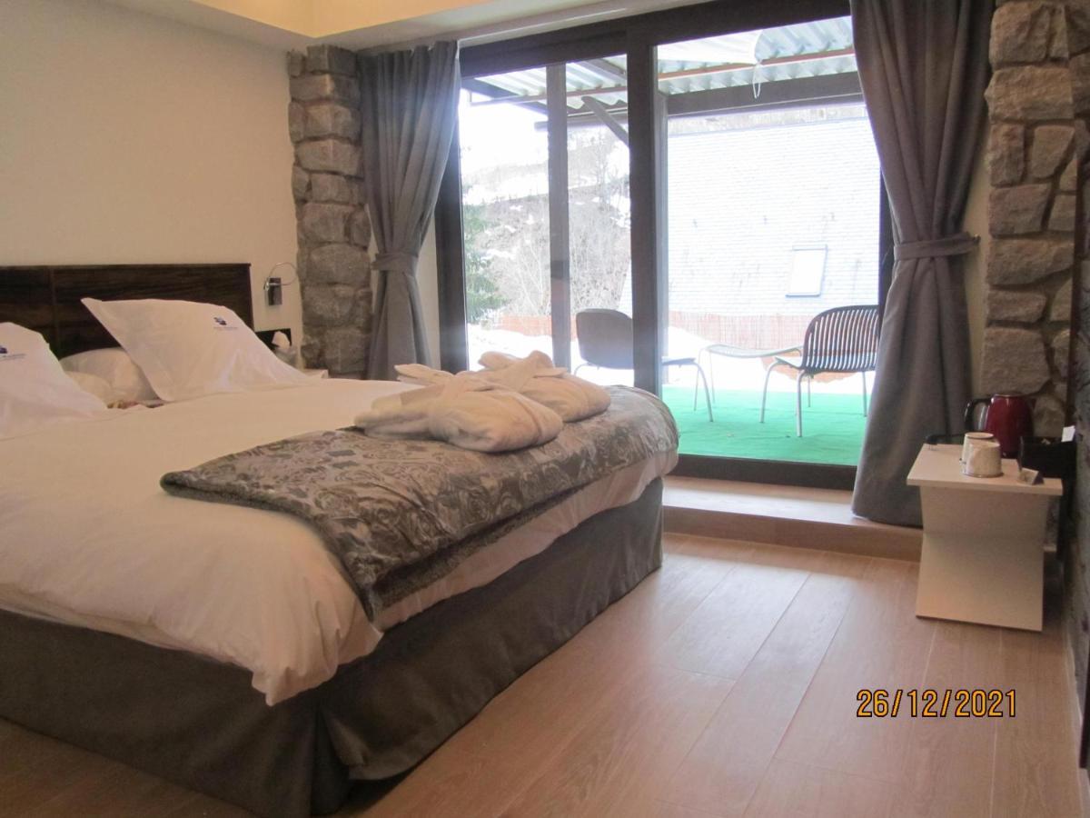 Mauberme Mountain Boutique Hotel Salardú Zewnętrze zdjęcie