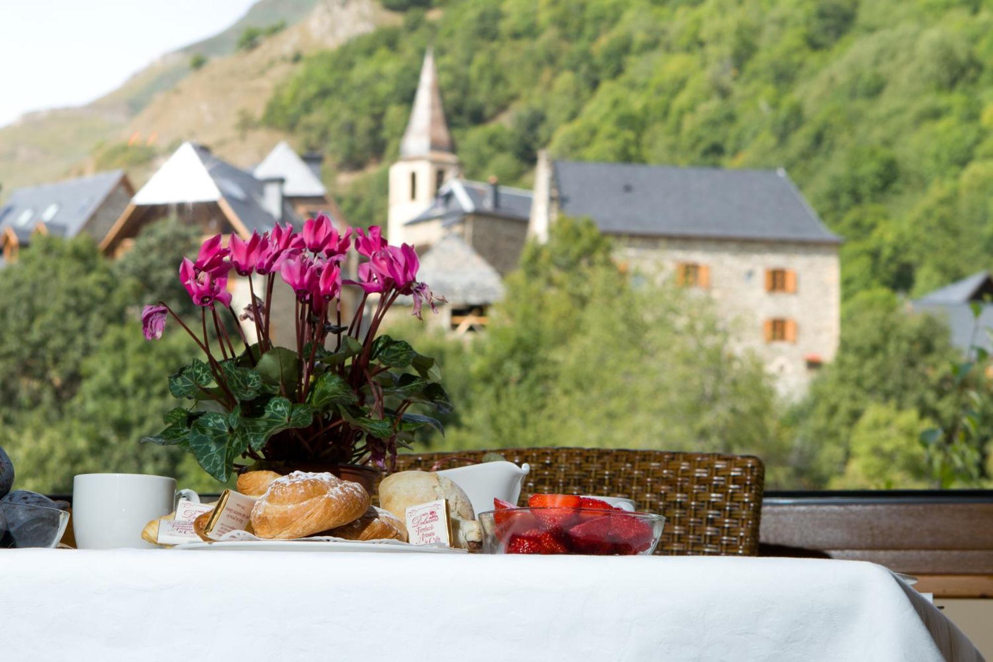 Mauberme Mountain Boutique Hotel Salardú Zewnętrze zdjęcie